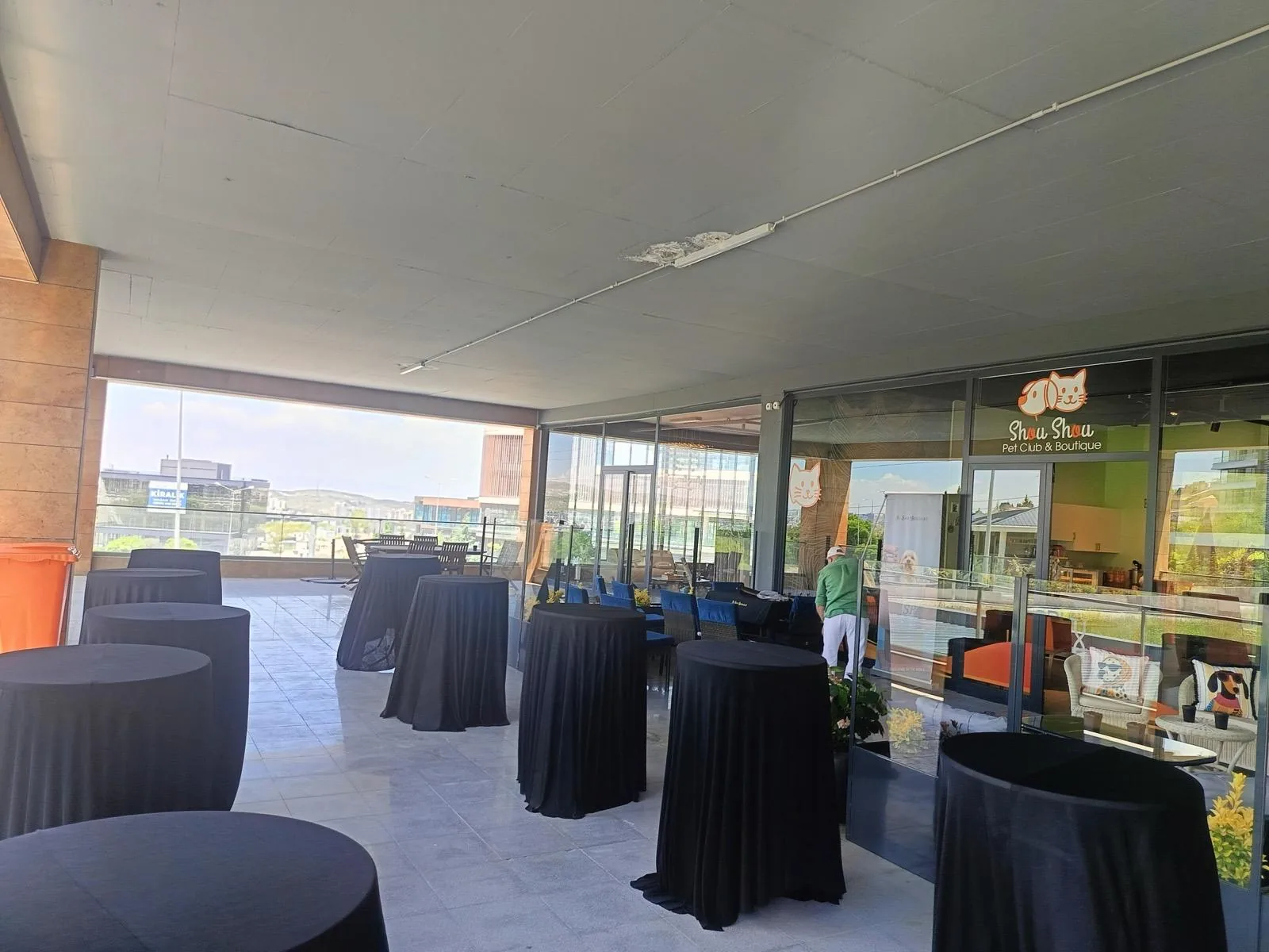 Lake ve Örtülü Bistro (Kokteyl) Masaları gerçek ürün fotoğrafı 7