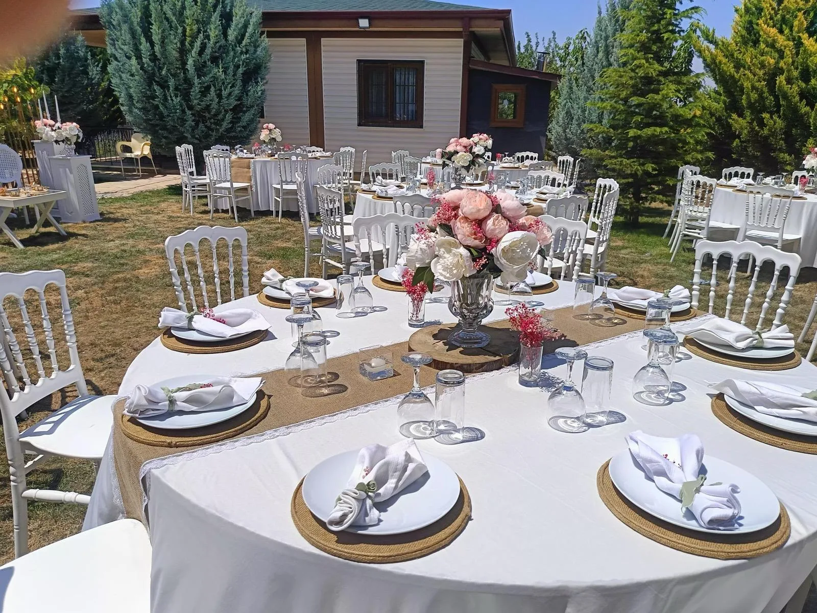 Yuvarlak Örtülü Masa gerçek ürün fotoğrafı 3